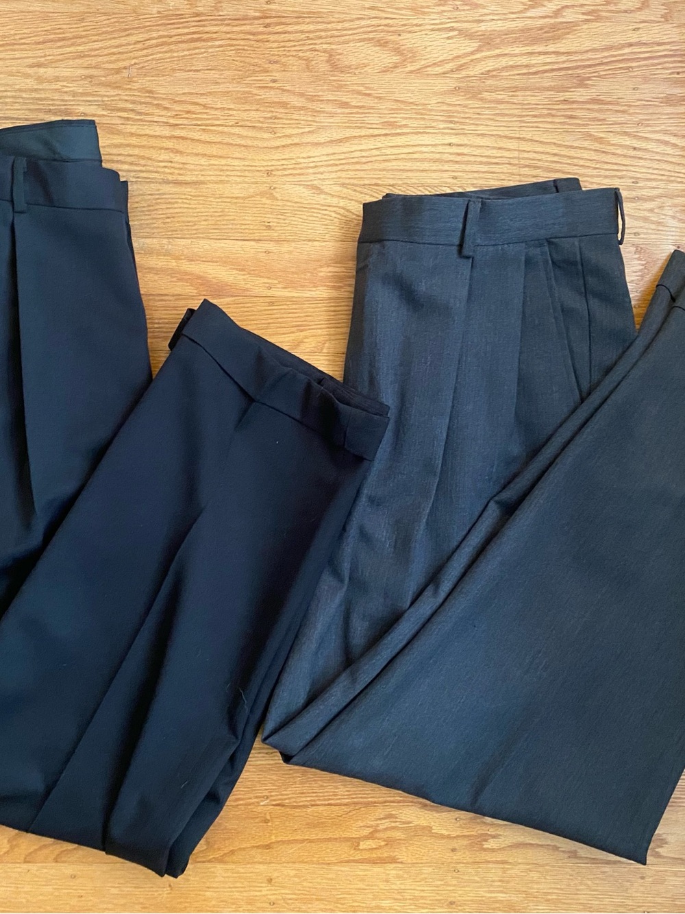 Vtg Eddie Bauer Mens 35x32 Charcoal Gray & Black Wool Pleated Cuffed Dress Pants